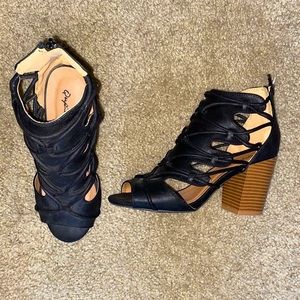 Strappy Black Wedges